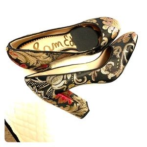 Sam Edelman pumps